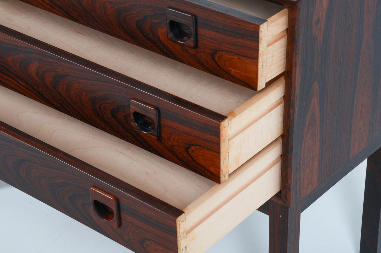 brouer danish rosewood chest