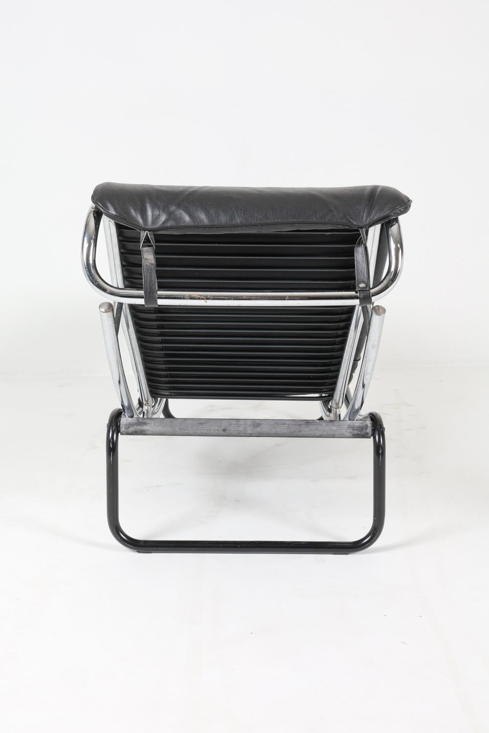 le corbusier style leather chaise lounge chair