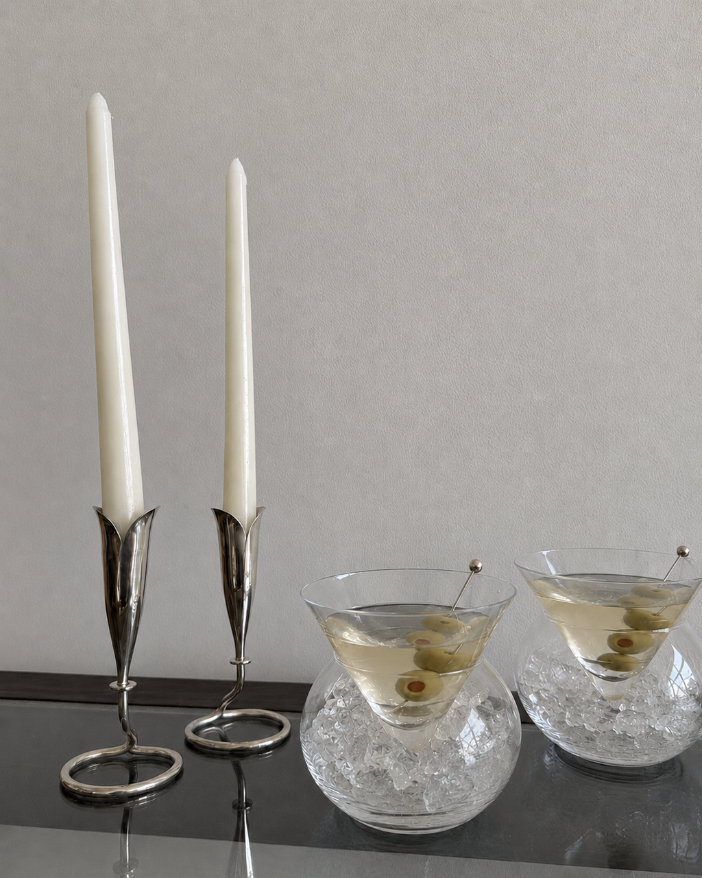 stemless martini glasses with chillers, set of four