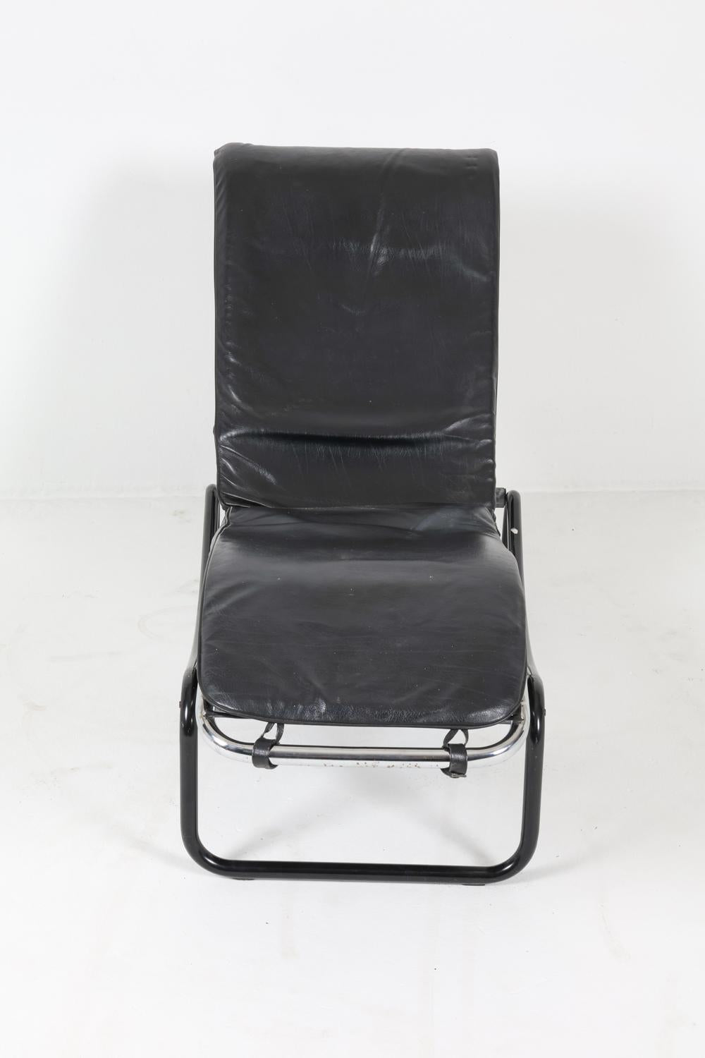 le corbusier style leather chaise lounge chair