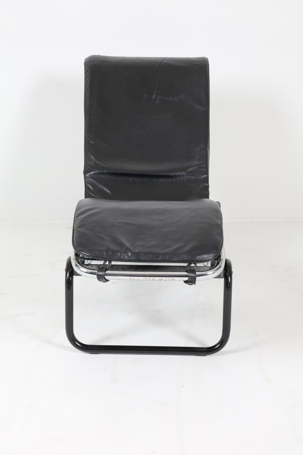 le corbusier style leather chaise lounge chair
