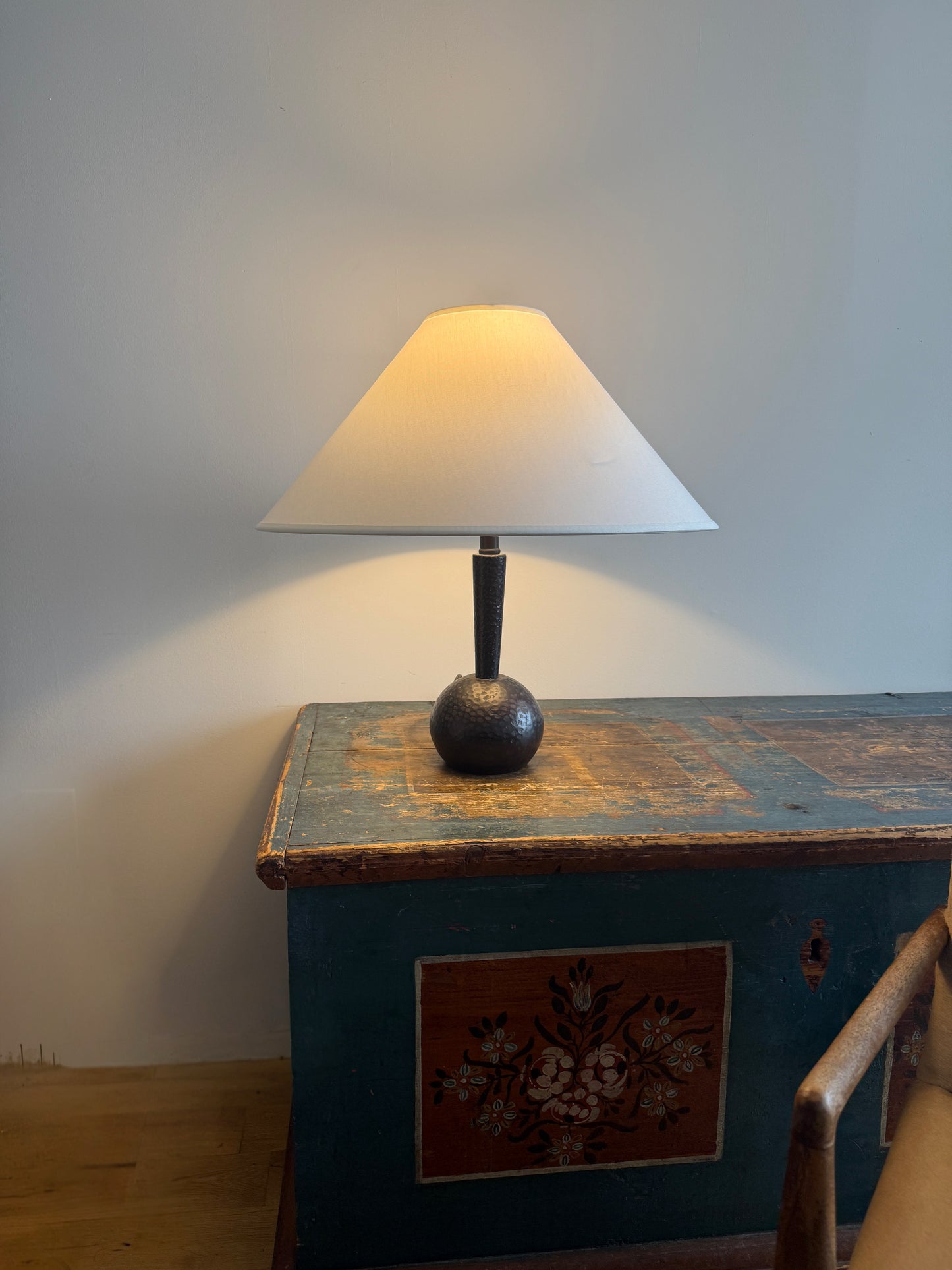 hammered metal ball table lamp