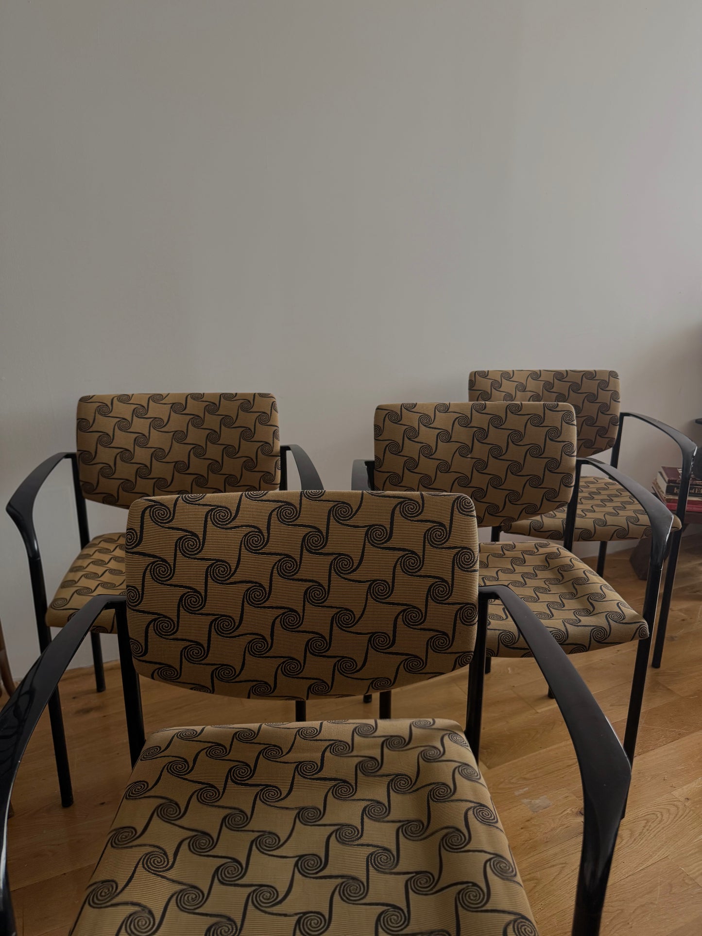 vintage steelcase player stacking chairs, set of four