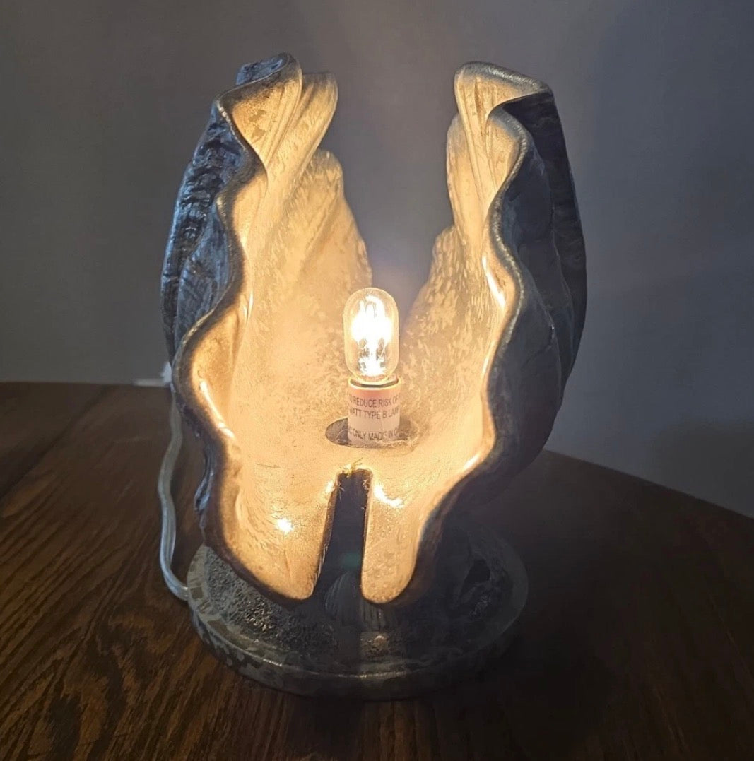 vintage sculptural clam shell lamp