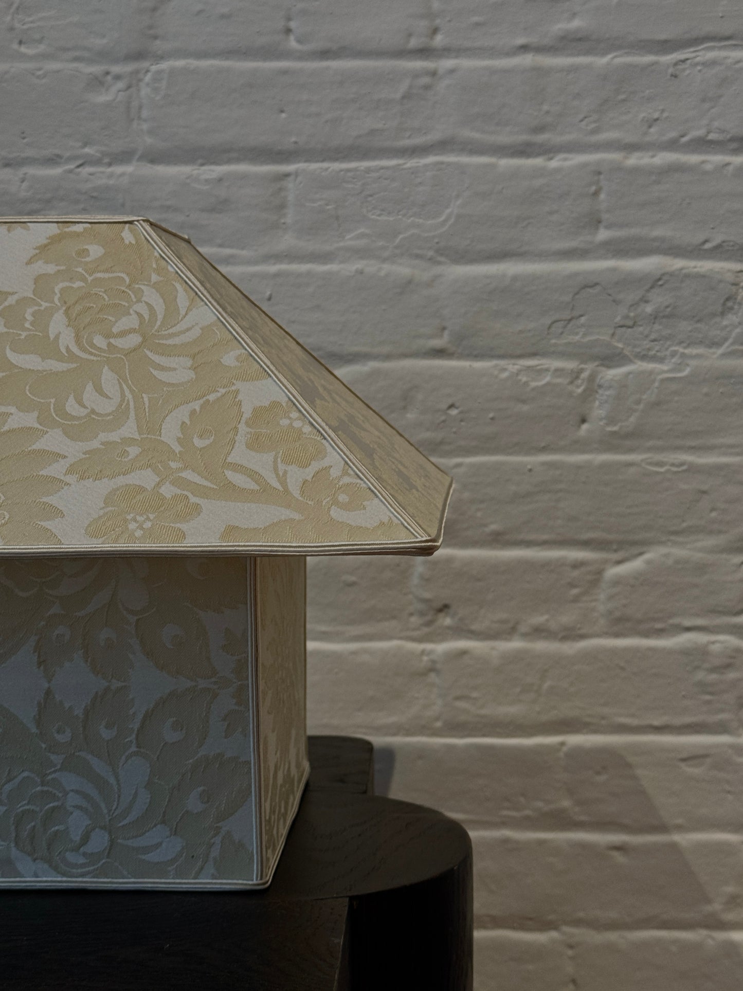 floral jacquard table lamp | the paris edit