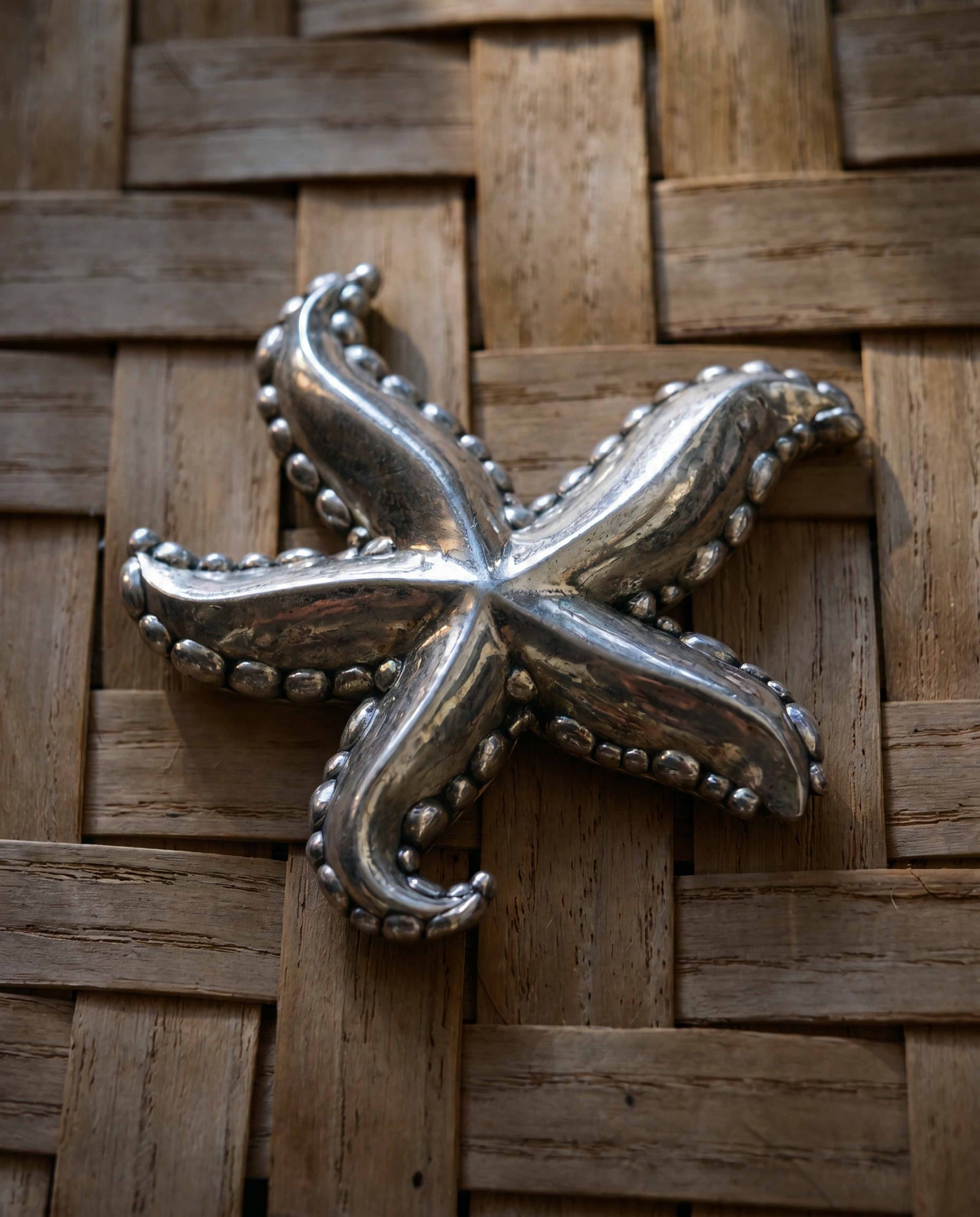 silver-tone starfish brooch