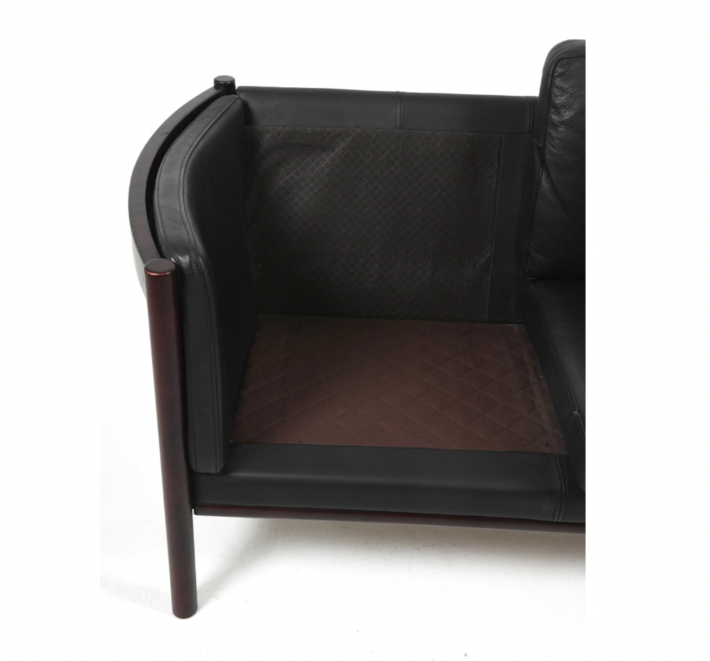 kurt skovby for hjemme hos danish love seat