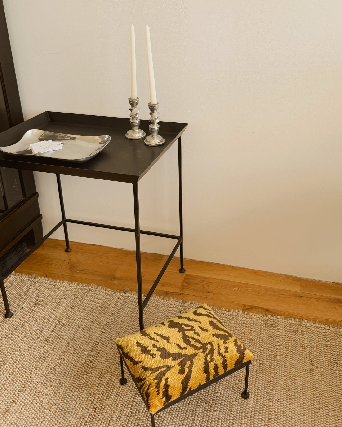 scalamandré tigre custom foot